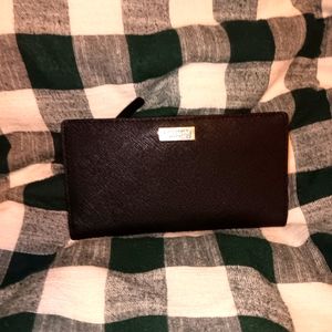 nwot Kate spade billfold, wallet